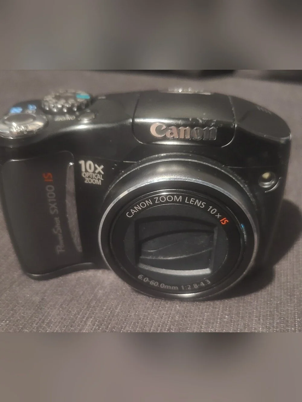 Canon PowerShot SX100 IS Compact Camera 8MP 10x Zoom 2.5in Screen Black